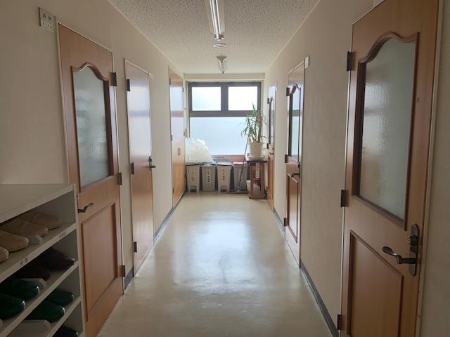 居室前廊下